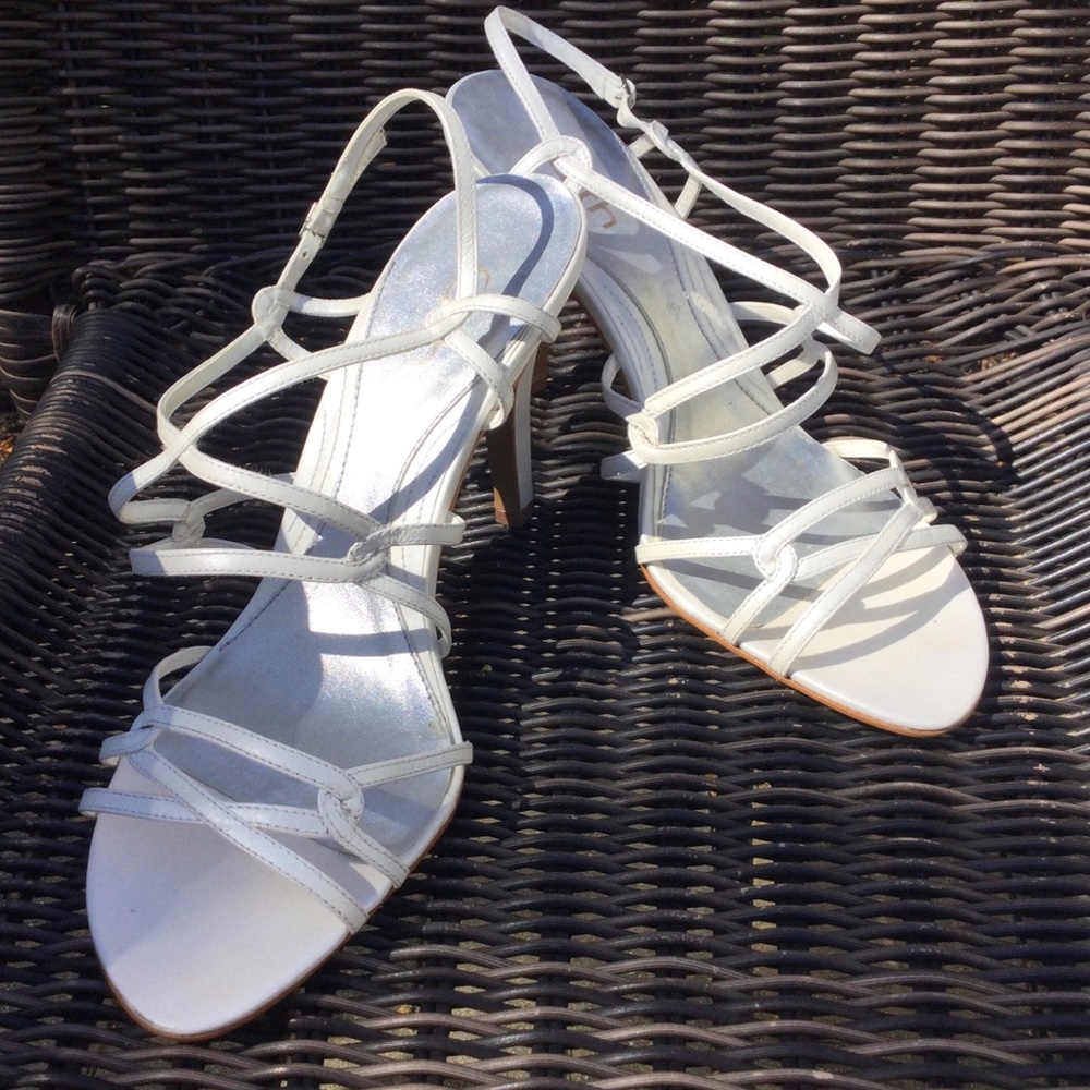 UK brand Faith elegant leather white strappy sandals!